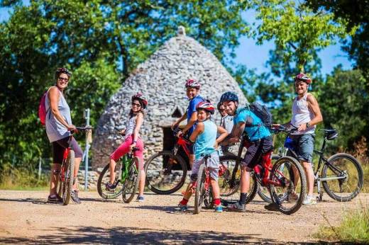 vtt-loisirs-en-famille-gard.jpg -