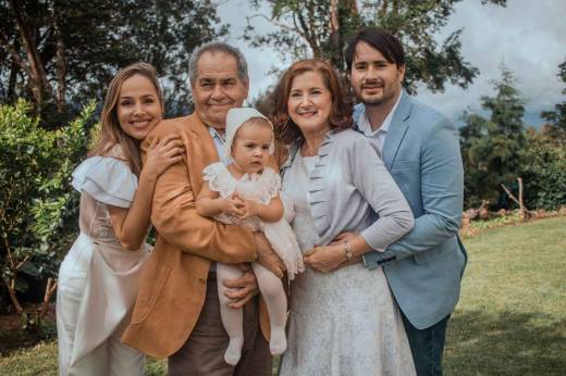 bapteme-en-famille.jpg -